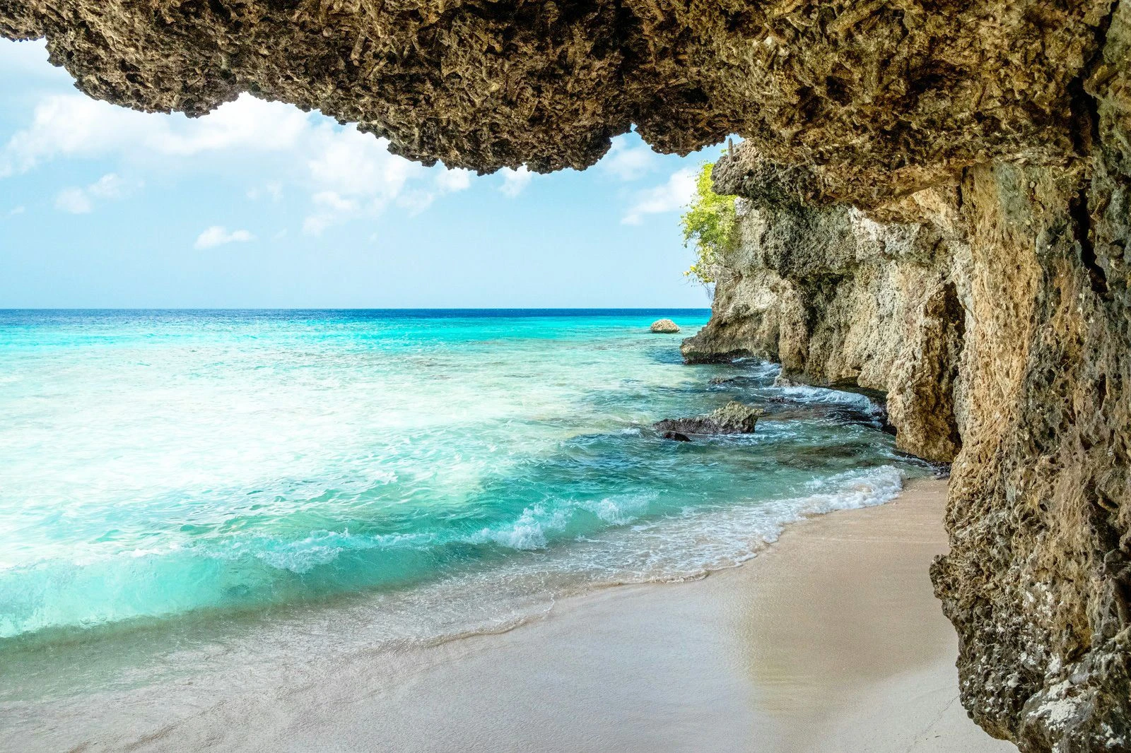 eSIM 1GB 7 Days Curacao